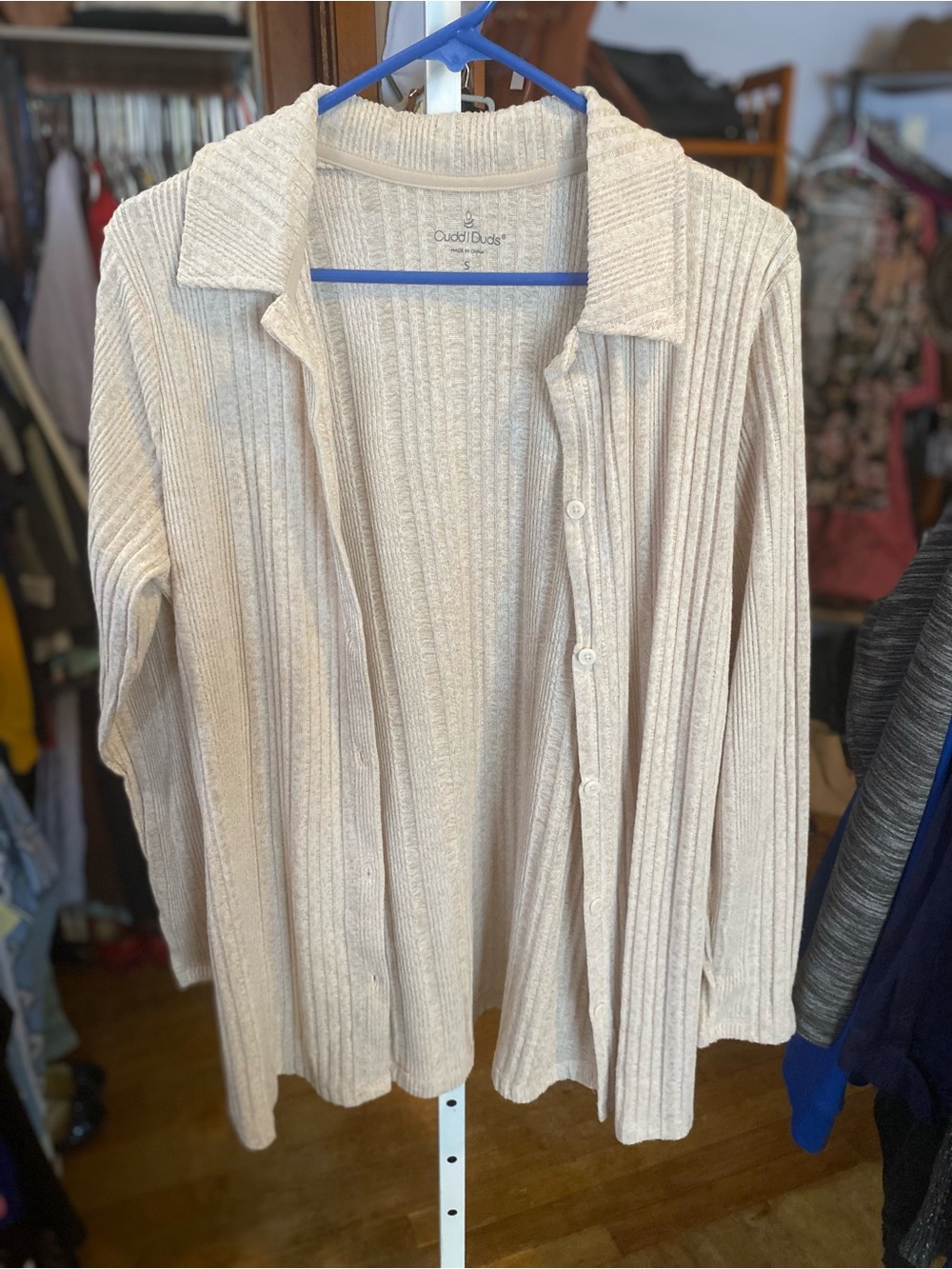 Cuddl Duds Light Cream Ribbed Button-Front Cardigan